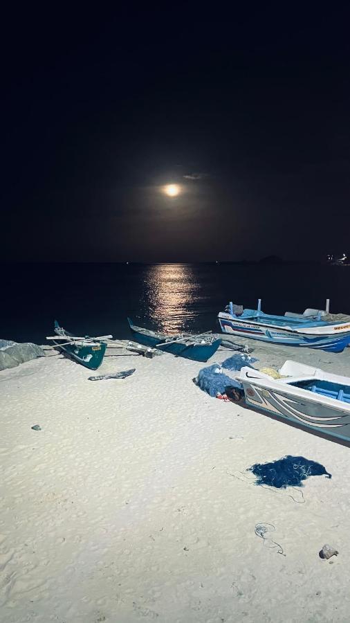 Hotel Janas Blue Water Corner Trincomalee Exterior foto