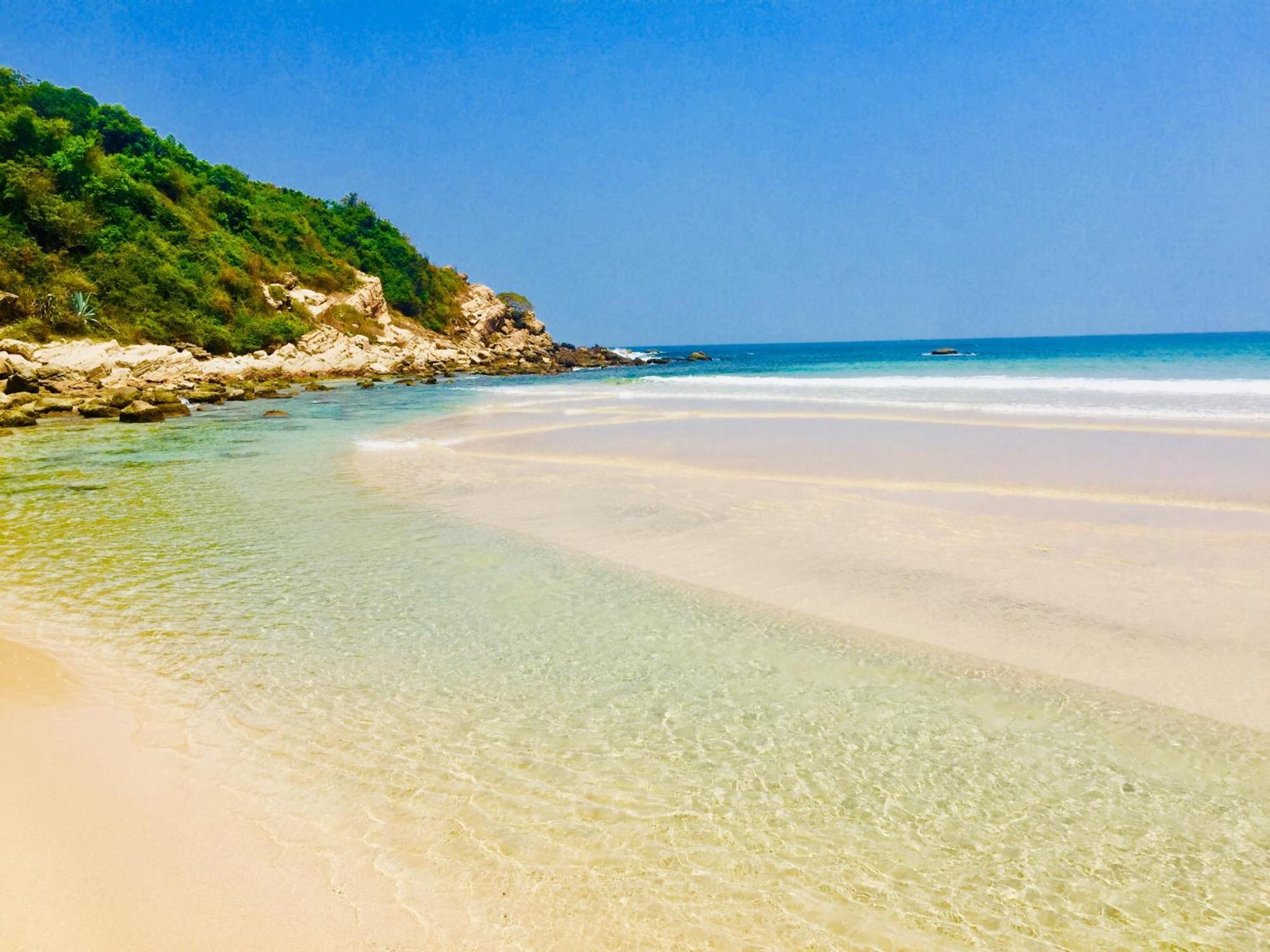 Hotel Janas Blue Water Corner Trincomalee Exterior foto